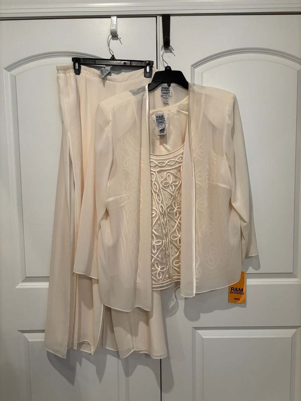 R&M Richards Women's 3-Piece Beaded Chiffon Pant Suit Set Size 24W Champagne